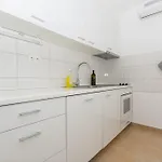 Flynn شقة
